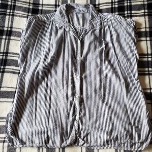 Old Navy Sleeveless Button Down Shirt